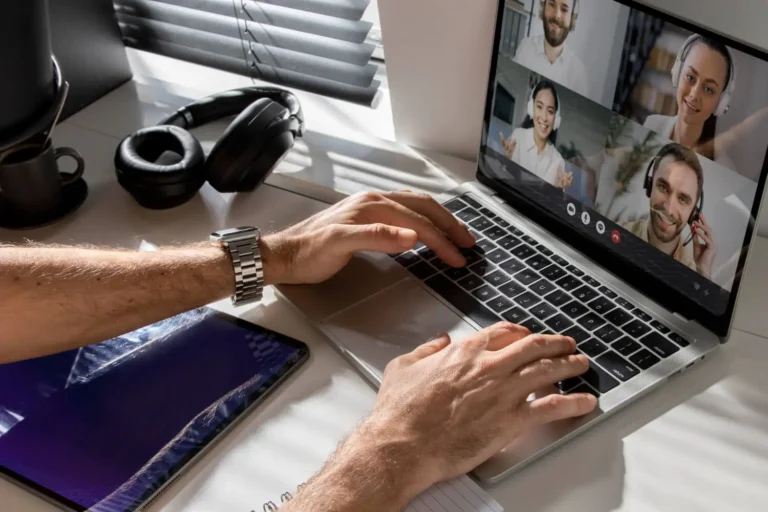 Como evitar atrasos em reuniões mesmo virtuais e recuperar sua produtividade como Analista de Dados